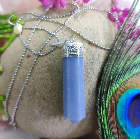 Elegant Crystal Point Pendant Necklace